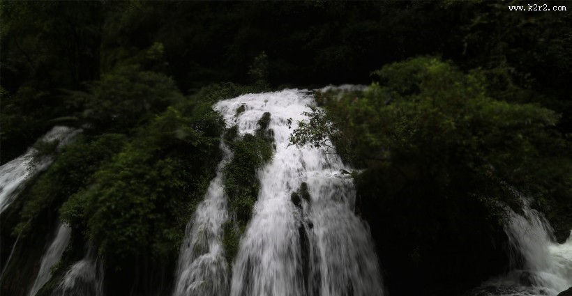 四川黄龙飞瀑风景图片