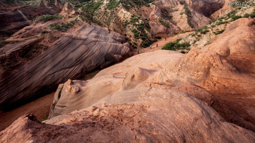 陕西靖边丹霞波浪谷风景图片