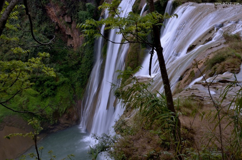 云南九龙瀑布风景图片