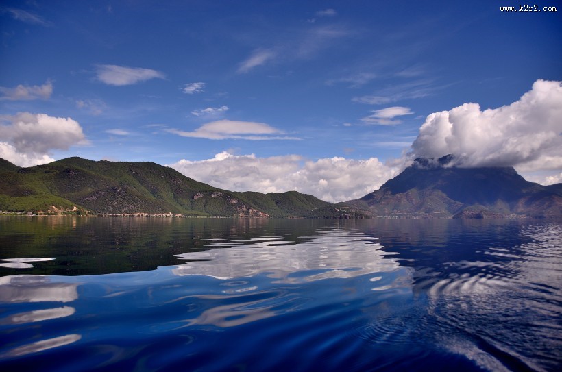 云南泸沽湖风景图片