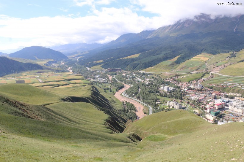 巍峨连绵的祁连山风景图片大全