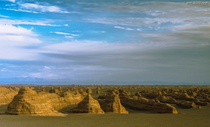 甘肃玉门关雅丹魔鬼城风景图片