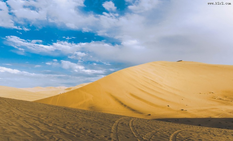 甘肃鸣沙山风景图片