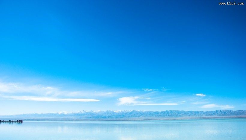 淡雅娴静的青海湖图片