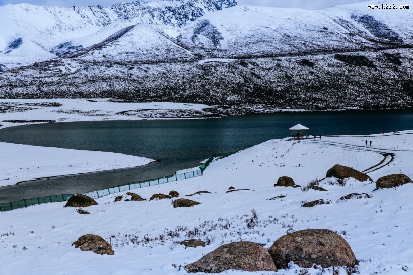 青海年宝玉则风景图片