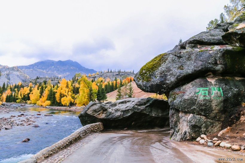 新疆可可托海风景图片