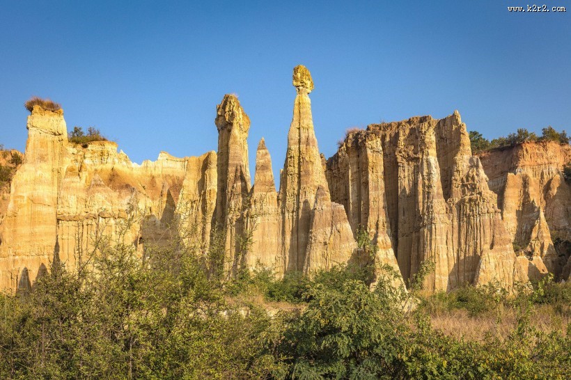 云南元谋浪巴铺土林风景图片大全