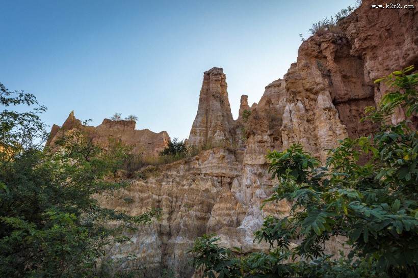云南元谋浪巴铺土林风景图片大全