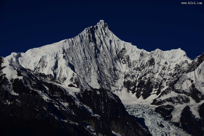 云南梅里雪山风景图片