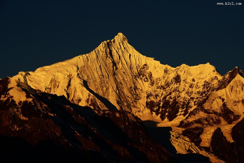 云南梅里雪山风景图片