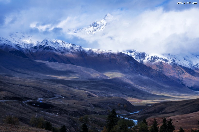 新疆孟克特风景图片