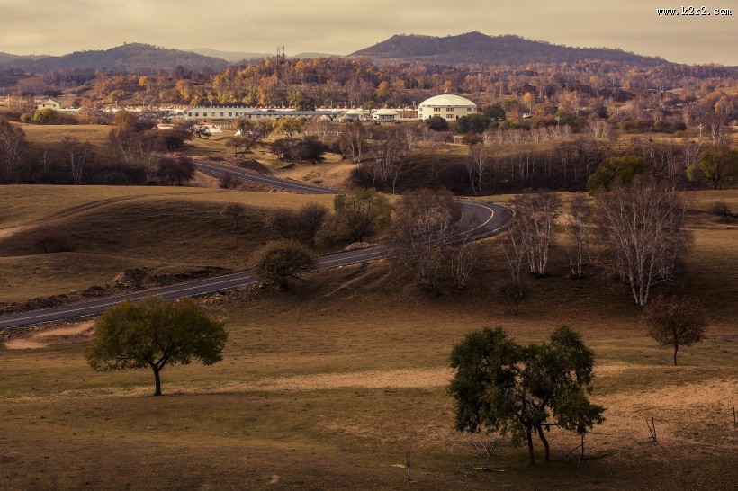 金秋乌兰布统风景图片