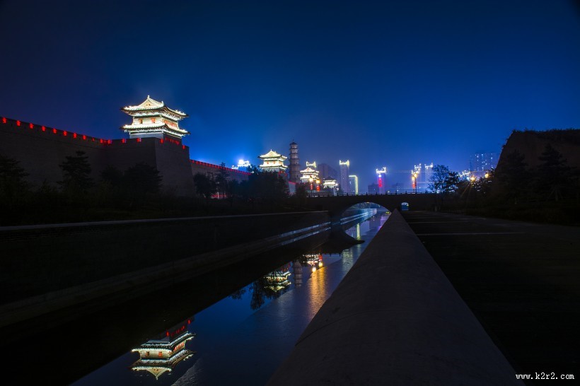 山西大同城墙夜景图片