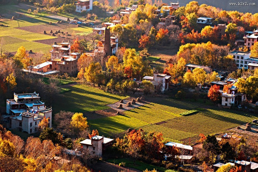 四川川西巴丹藏寨风景图片大全