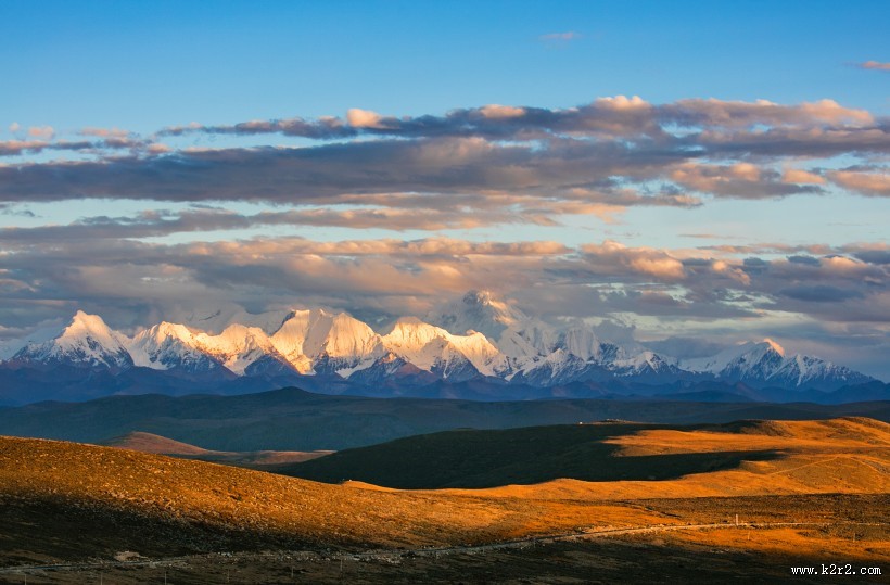 四川贡嘎雪山风景图片