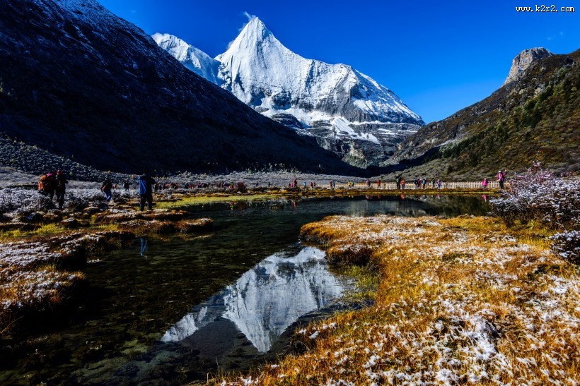 四川央迈勇神山风景图片