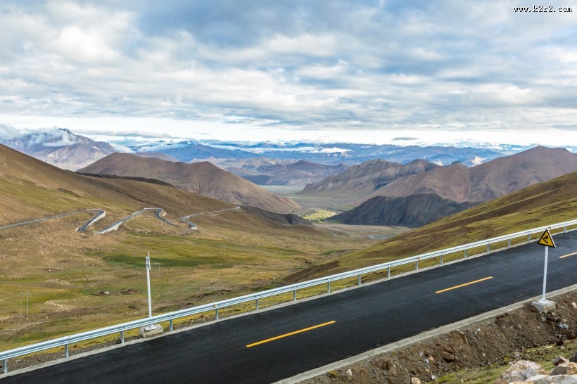 西藏珠穆朗玛峰风景图片