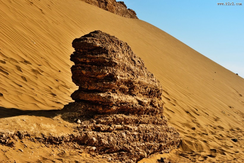 内蒙古额济纳黑水城风景图片