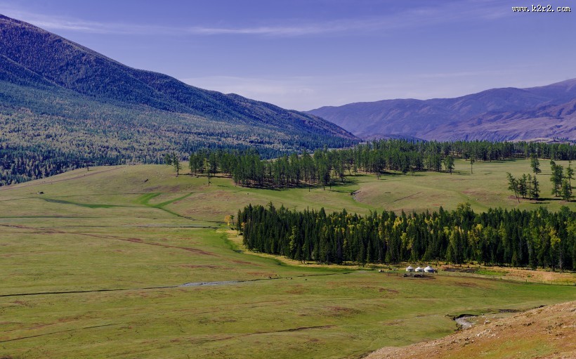 新疆阿勒泰原始古朴的齐巴契列克风景图片