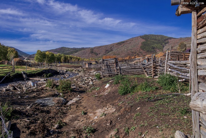 新疆阿勒泰原始古朴的齐巴契列克风景图片
