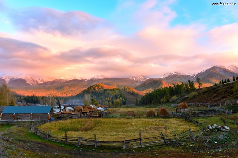 新疆白哈巴村风景图片