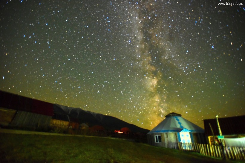 新疆白哈巴村风景图片