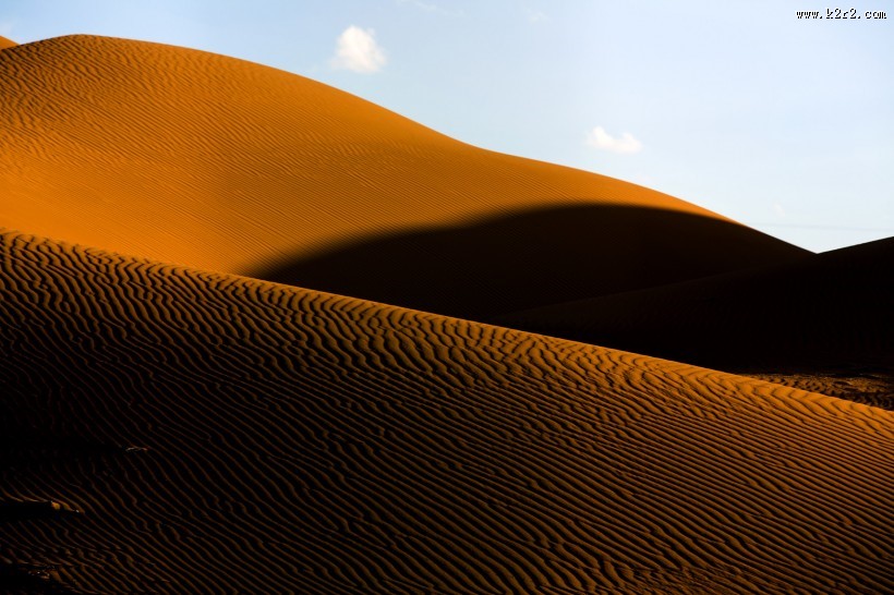 内蒙古腾格里沙漠风景图片