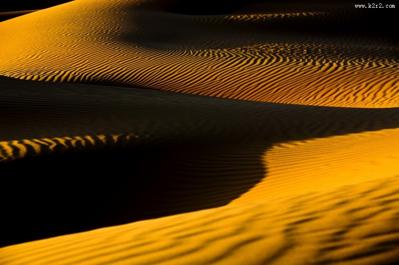 内蒙古腾格里沙漠风景图片