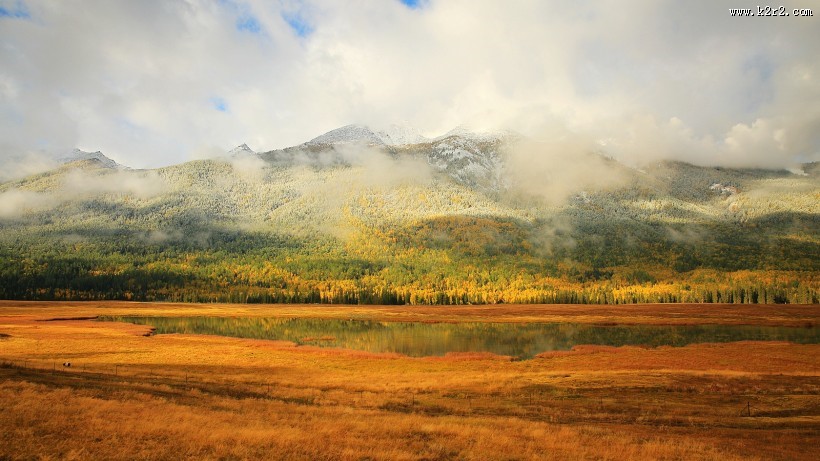 新疆喀纳斯鸭泽湖风景图片大全