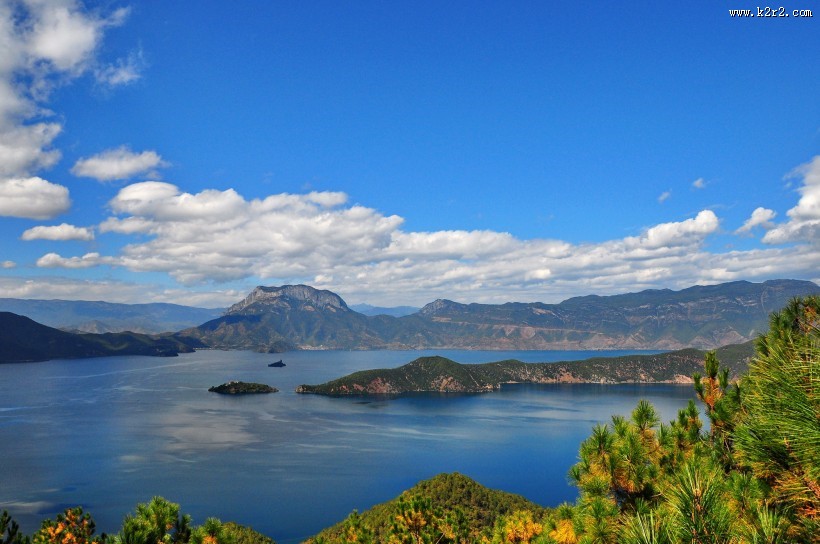 四川泸沽湖风景图片