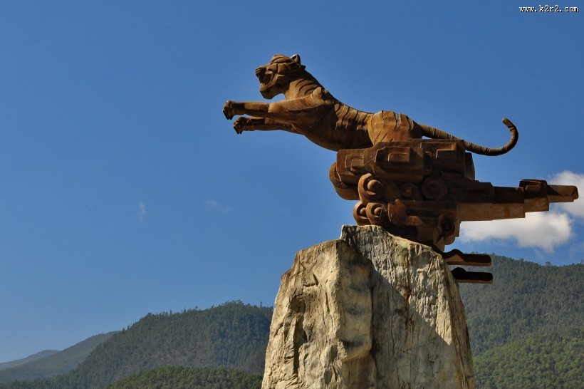 云南虎跳峡风景图片大全