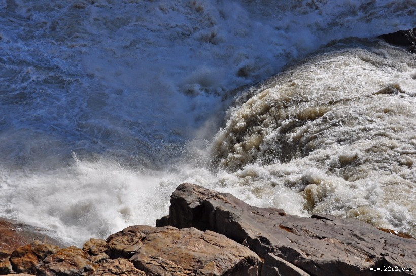 云南虎跳峡风景图片大全