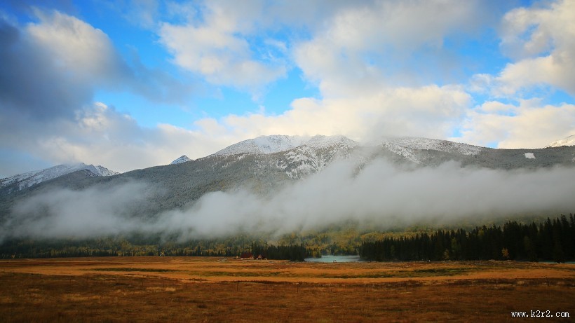 新疆喀纳斯鸭泽湖风景图片