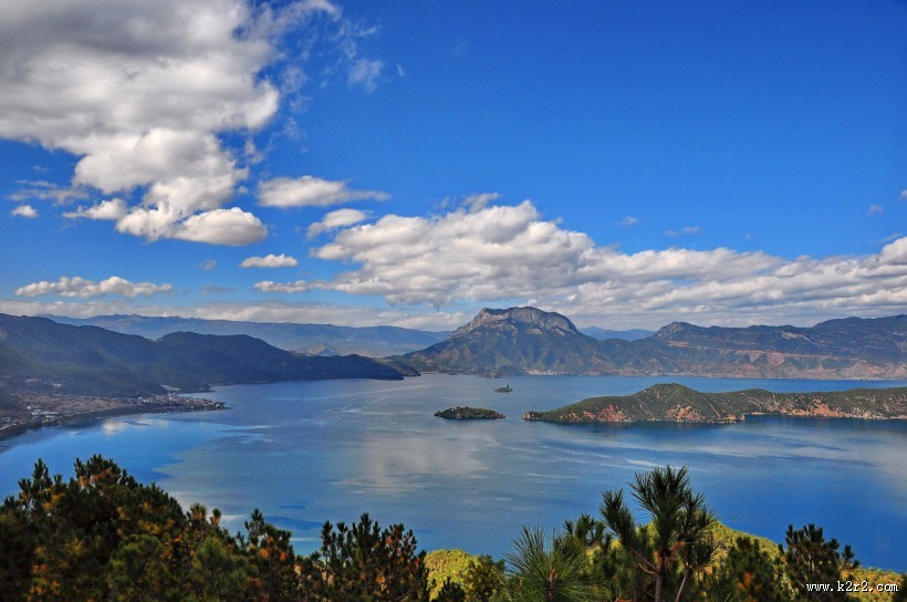 四川泸沽湖风景图片