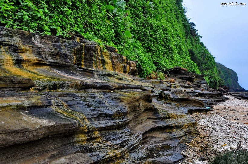 广西涠洲岛滴水丹屏图片