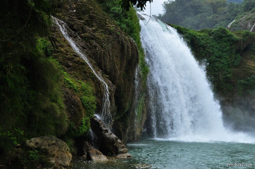 广西德天瀑布风景图片
