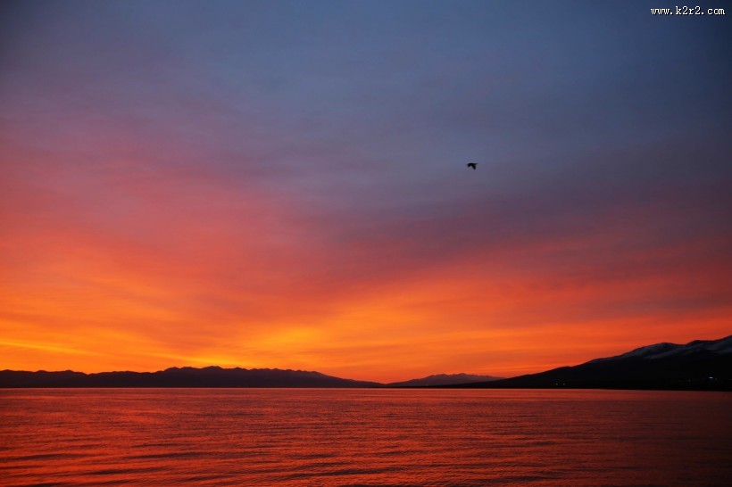 青海湖日出风景图片