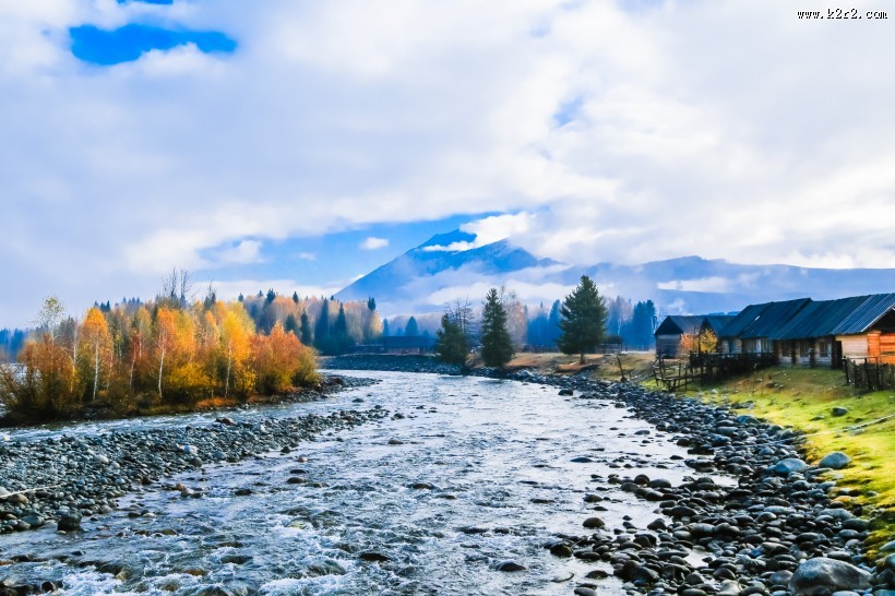 新疆禾木村风景图片