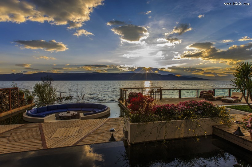 云南洱海日出风景图片