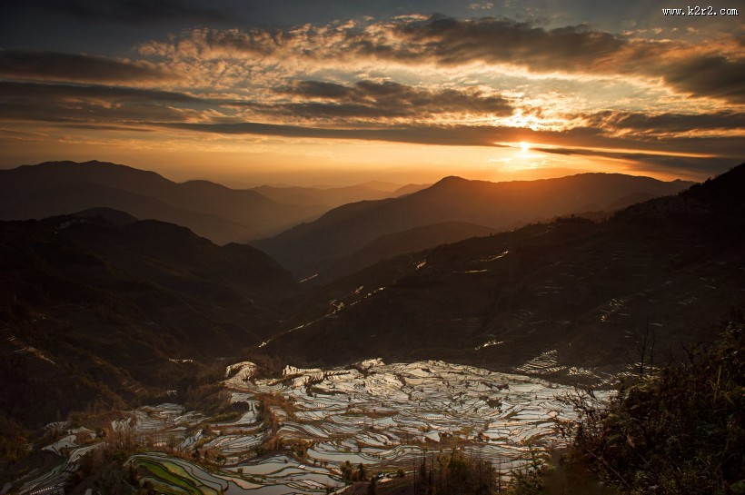 云南元阳梯田风景图片