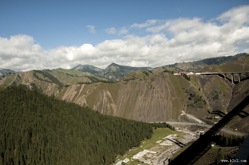 新疆伊犁果子沟大桥风景图片大全