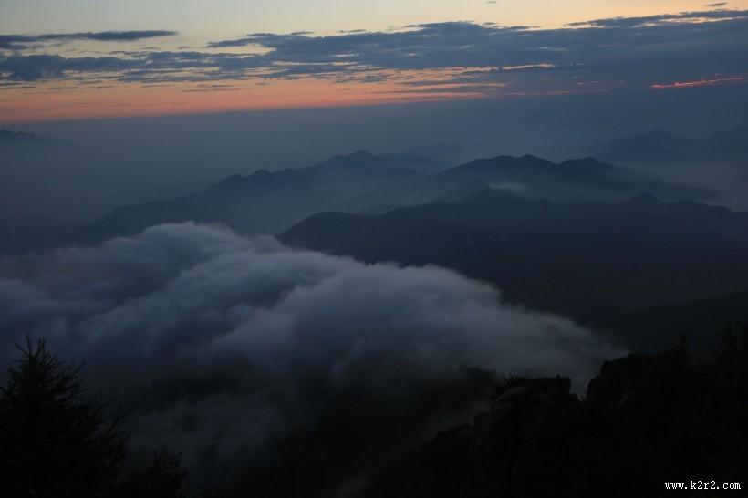 雾灵山晨曦风景图片