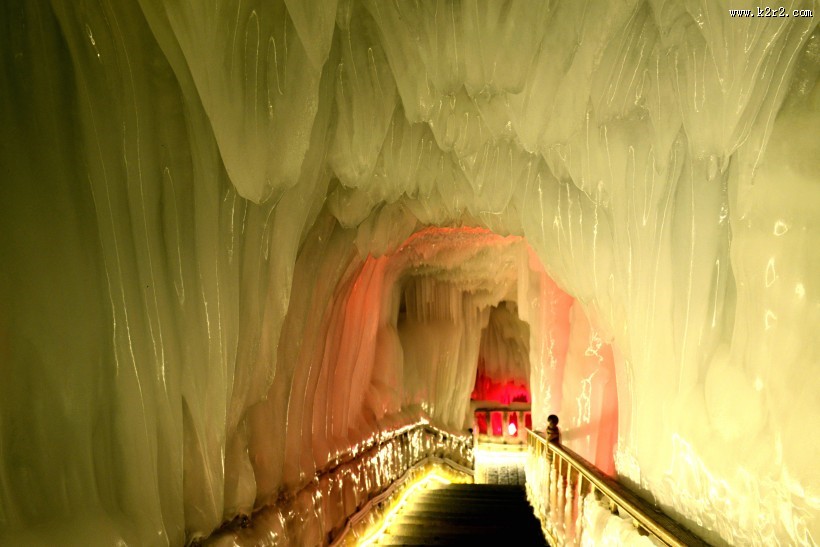 山西宁武山万年冰洞图片大全