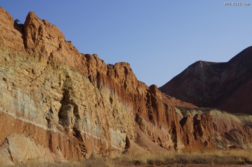 甘肃兰州杏花村丹霞地貌图片