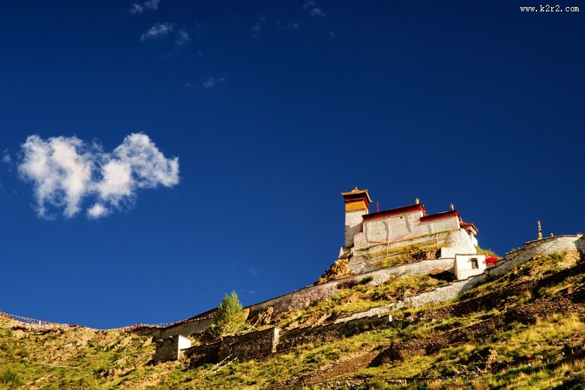 西藏雍布拉康图片