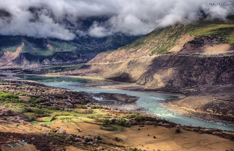 西藏雅鲁藏布大峡谷风景图片大全