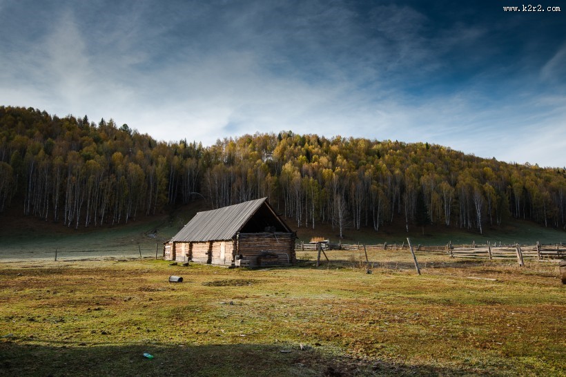 新疆禾木乡清晨风景图片