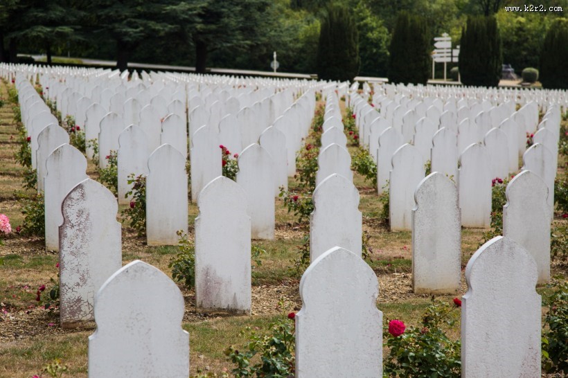 法国凡尔登纪念公墓风景图片