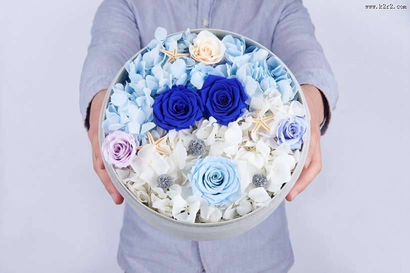 漂亮的鲜花礼盒图片