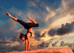 优美的瑜伽动作图片大全